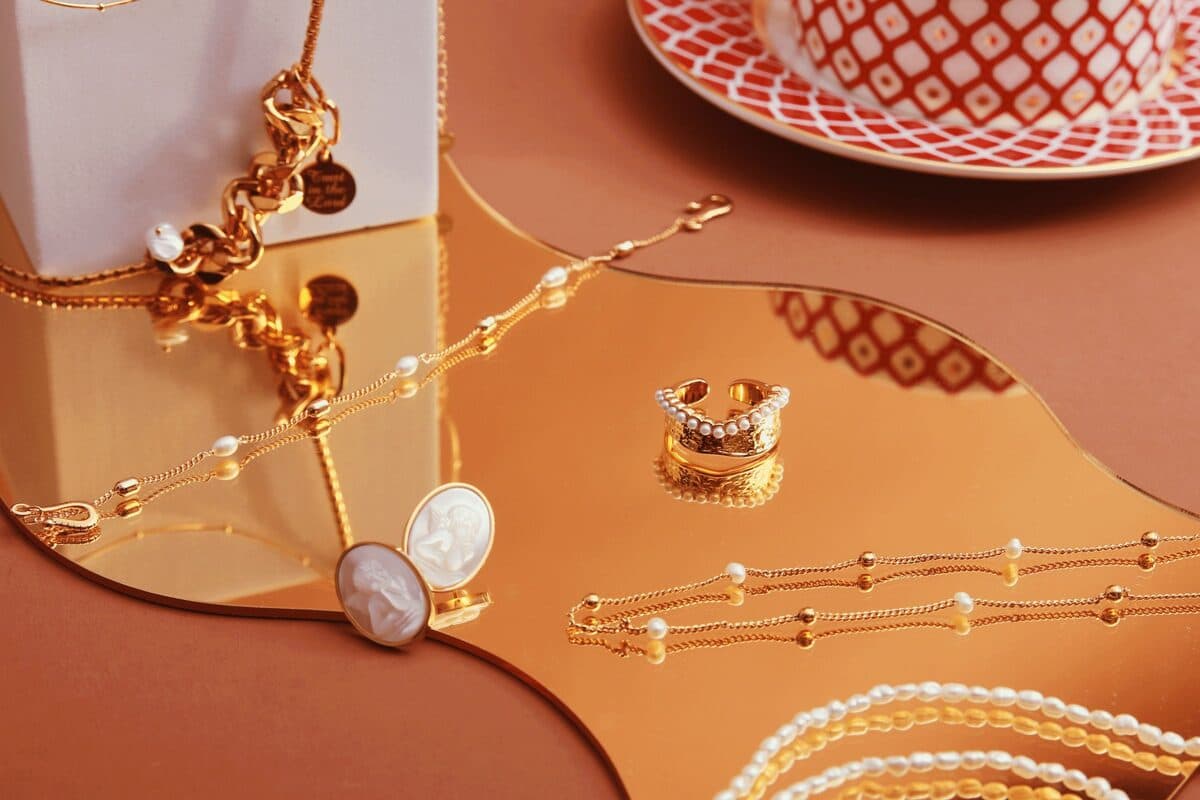 Matching jewelry set in its box